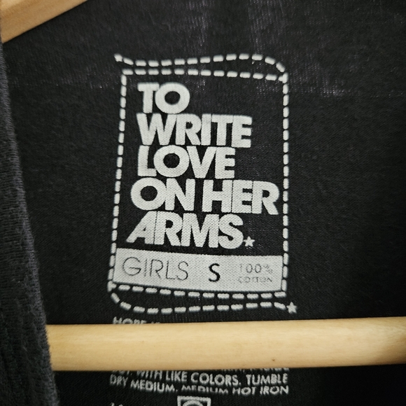 To Write Love On Her Arms T-shirt - Picture 3 of 4